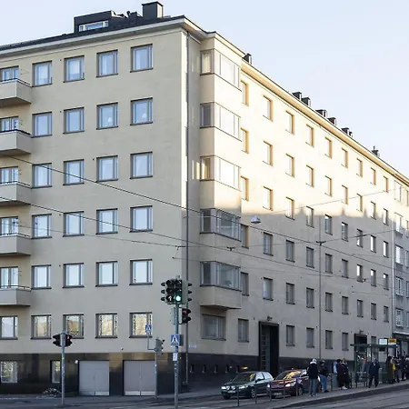 Valoisa Huoneisto, Loistavalla Sijainnilla! * Helsinki